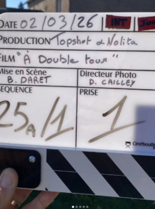 A DOUBLE TOUR